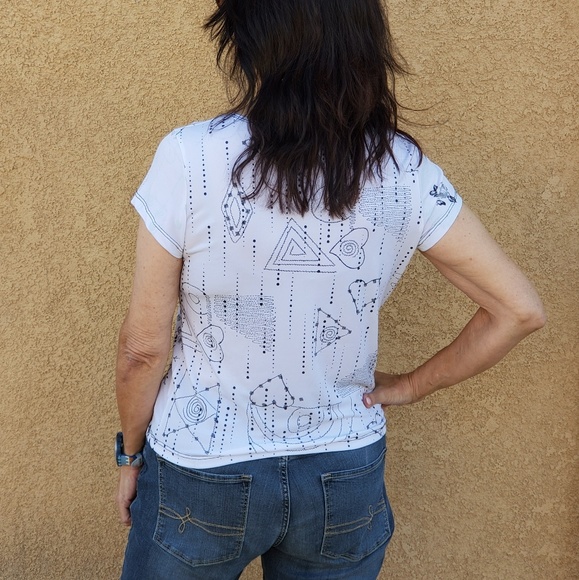 Jessica Max short sleeve white graphic print top Med. - Picture 2 of 6